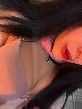 QueenLujaine online show from March 7, 2026, 8:03 pm