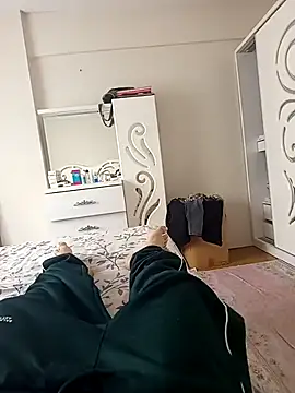 Snapshot of leona633 chatting on November 30, 2025, 12:06 pm leona633 online show from November 30, 2025, 12:06 pm