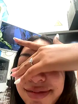 ImAshley1 online show from October 3, 2025, 1:56 pm