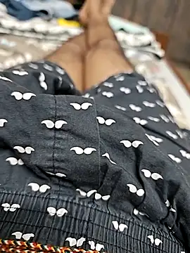 psy696999 online show from March 21, 2025, 11:12 am