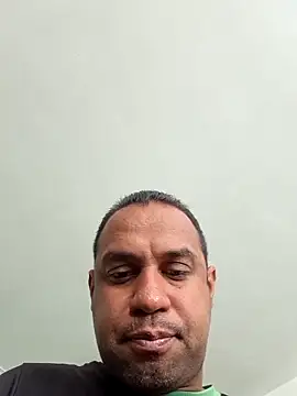 elnegro707070 online show from January 17, 2026, 3:37 pm