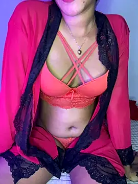 Snapshot of selena_mia chatting on October 25, 2025, 5:35 pm selena mia online show from October 25, 2025, 5:35 pm