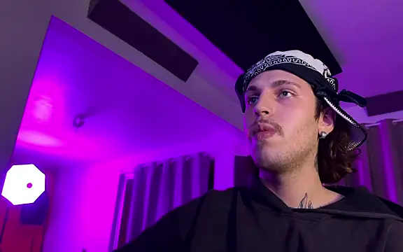 bigrosa21cm online show from April 27, 2026, 4:21 am