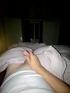 Snapshot of geilerschwanz556r7 chatting on September 22, 2025, 8:04 pm geilerschwanz556r7 online show from September 22, 2025, 8:04 pm