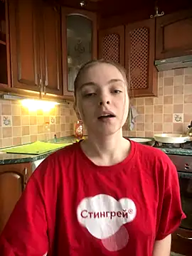 marshmallowee online show from December 5, 2025, 12:04 pm