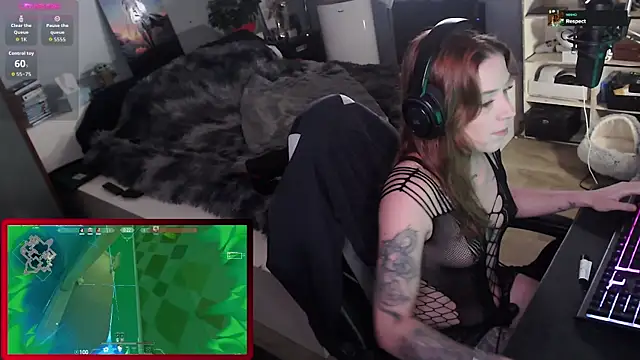 Snapshot of Horny_Makima chatting on October 3, 2025, 9:11 am Horny Makima online show from October 3, 2025, 9:11 am