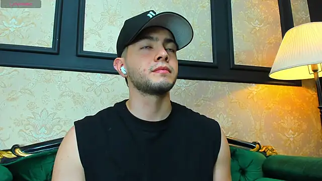 Snapshot of GrantBlake chatting on March 27, 2026, 5:38 am GrantBlake online show from March 27, 2026, 5:38 am