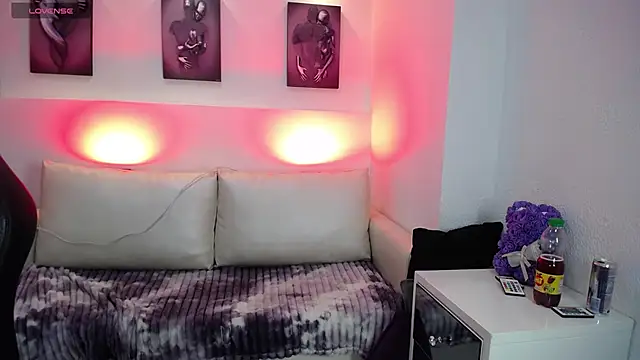 Snapshot of Robbin_Blaze chatting on November 25, 2025, 5:19 am Robbin Blaze online show from November 25, 2025, 5:19 am