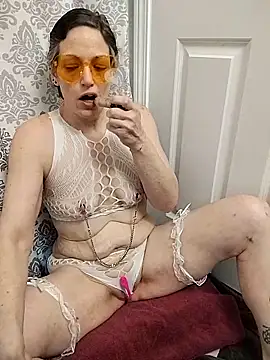 Snapshot of sexiebabi chatting on March 23, 2026, 2:28 pm sexiebabi online show from March 23, 2026, 2:28 pm