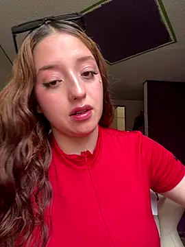 Baby  Otaku online show from November 13, 2025, 7:51 pm