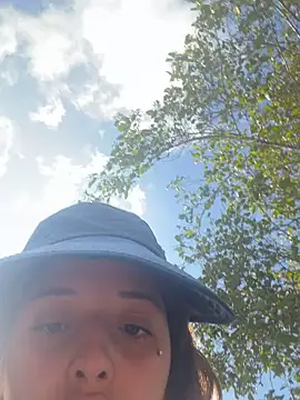 Baby  Otaku online show from November 30, 2025, 2:29 pm