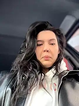 MeekyRich online show from March 31, 2026, 2:13 am