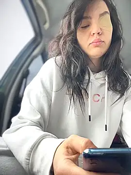 MeekyRich online show from April 16, 2026, 3:51 am