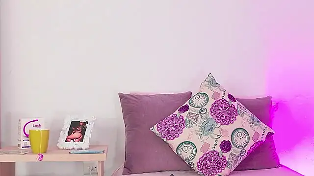 caro hill online show from January 13, 2026, 5:33 am