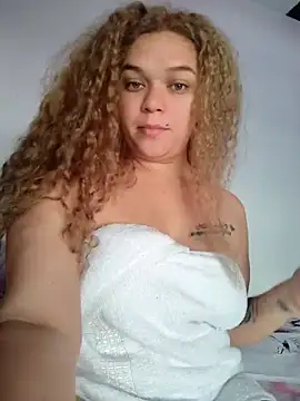 Monserratalexa online show from February 5, 2026, 8:59 pm