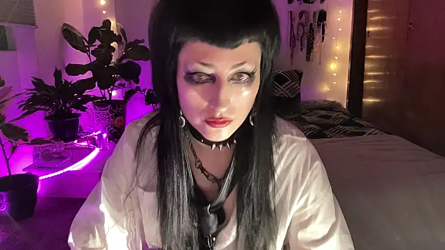 ELENA UMBRA online show from May 17, 2026, 1:38 am