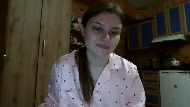 Snapshot of Little_shygirl chatting on October 19, 2025, 12:57 am Little shygirl online show from October 19, 2025, 12:57 am