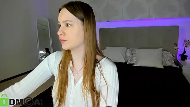 Candy Cansew online show from March 27, 2026, 1:14 am