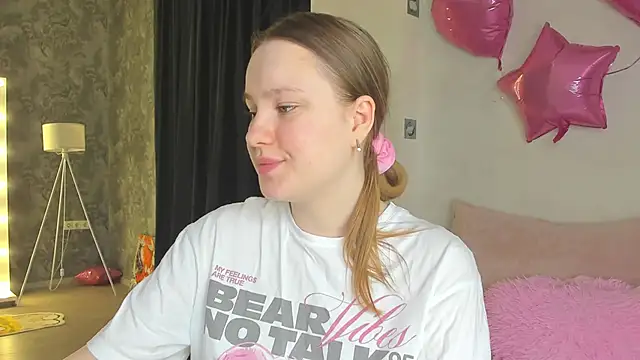 Snapshot of Candy_Cansew chatting on June 6, 2026, 12:38 am Candy Cansew online show from June 6, 2026, 12:38 am
