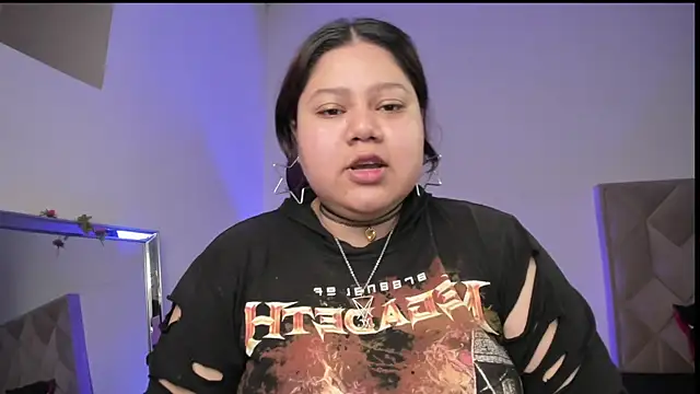 Paprika  online show from November 17, 2025, 6:12 pm