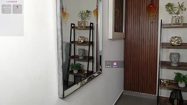  Victoria Collins online show from December 16, 2025, 11:03 am