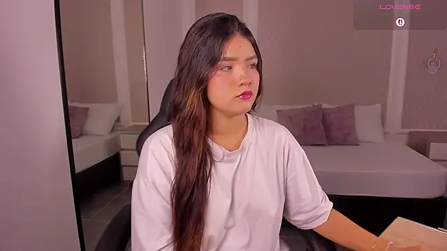 Snapshot of malu_03x chatting on December 19, 2025, 2:26 am malu 03x online show from December 19, 2025, 2:26 am