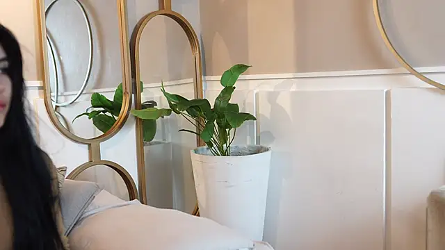 Susan wall online show from September 19, 2025, 1:15 pm