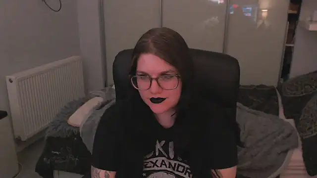 Snapshot of GothSuccubusBabe chatting on June 21, 2026, 11:21 pm GothSuccubusBabe online show from June 21, 2026, 11:21 pm
