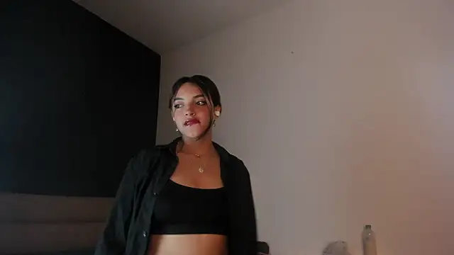 Victoriaa2 Doll online show from March 25, 2026, 12:04 pm