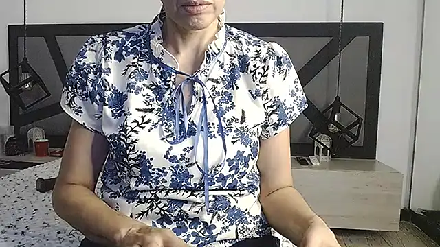 Snapshot of amanda_ramirez chatting on June 3, 2026, 9:30 pm amanda ramirez online show from June 3, 2026, 9:30 pm