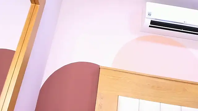 Snapshot of ZoeMorris chatting on September 28, 2025, 11:39 am ZoeMorris online show from September 28, 2025, 11:39 am