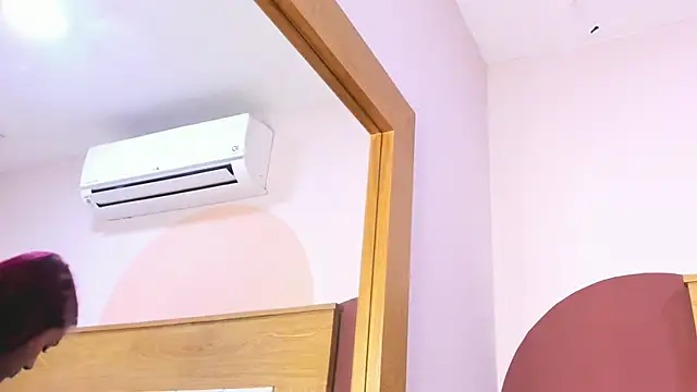 Snapshot of ZoeMorris chatting on October 12, 2025, 11:44 am ZoeMorris online show from October 12, 2025, 11:44 am