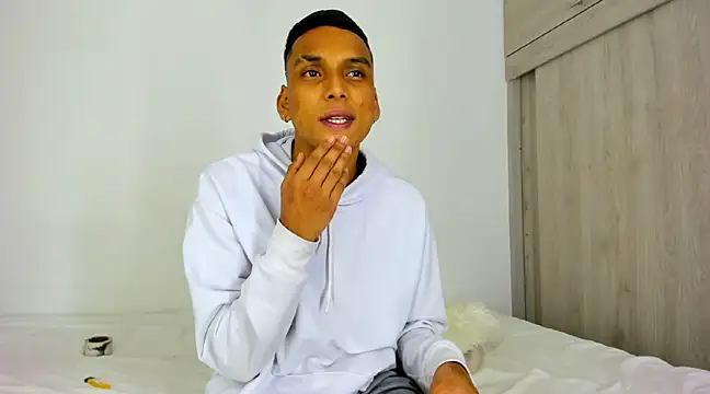 LUCIFER BIG0501 online show from March 23, 2025, 6:47 am