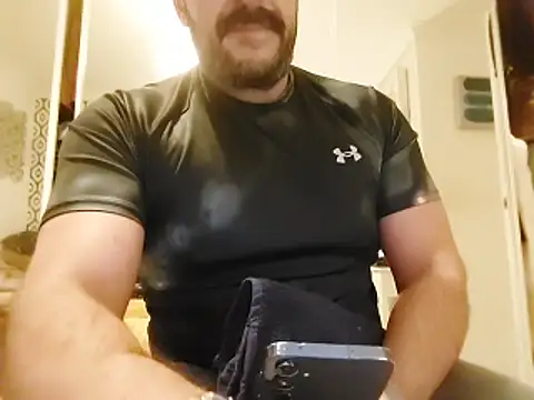 Snapshot of CloudyMuscleBeefy chatting on October 26, 2025, 4:51 pm CloudyMuscleBeefy online show from October 26, 2025, 4:51 pm