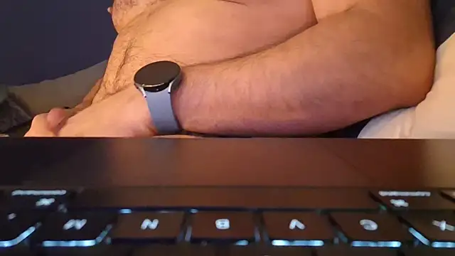 Snapshot of CloudyMuscleBeefy chatting on November 23, 2025, 3:16 am CloudyMuscleBeefy online show from November 23, 2025, 3:16 am