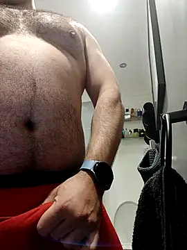 Snapshot of CloudyMuscleBeefy chatting on November 12, 2025, 1:15 pm CloudyMuscleBeefy online show from November 12, 2025, 1:15 pm