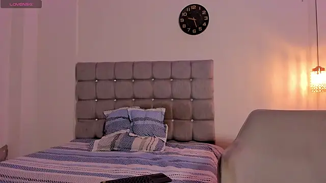 Snapshot of Santy_Stump chatting on October 10, 2025, 12:22 am Santy Stump online show from October 10, 2025, 12:22 am