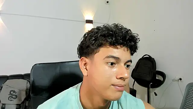 Santy Stump online show from March 29, 2026, 9:27 pm