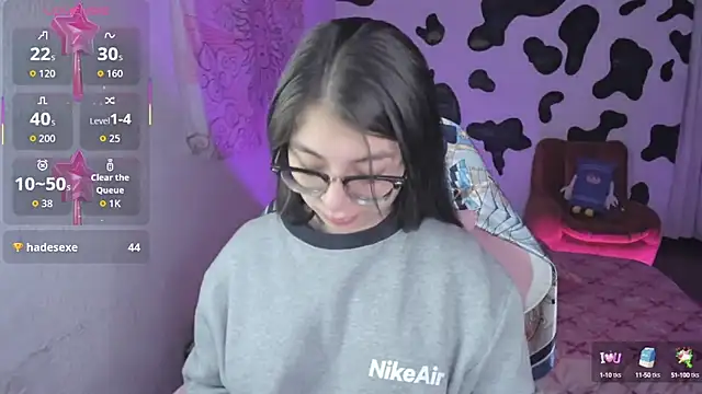 abbie jensen  online show from September 24, 2025, 4:30 am