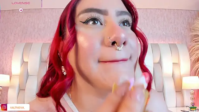 valt  online show from November 15, 2025, 7:40 pm