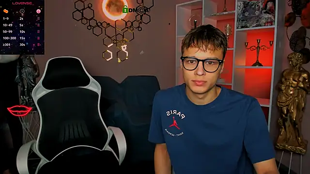 jeren smile online show from November 8, 2025, 8:12 pm