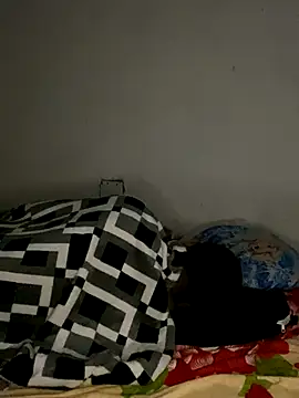 soy-tuyo- online show from November 12, 2025, 4:27 am