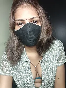 Snapshot of Isha_Sax chatting on November 18, 2025, 7:33 am Isha Sax online show from November 18, 2025, 7:33 am