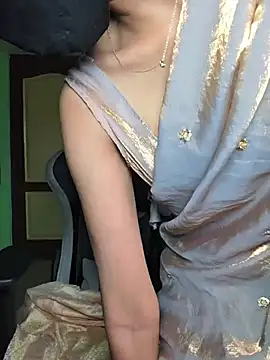 Isha Sax online show from June 20, 2026, 3:44 am