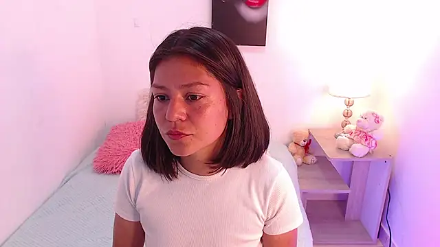 Snapshot of renataj chatting on November 13, 2025, 6:45 pm renataj online show from November 13, 2025, 6:45 pm