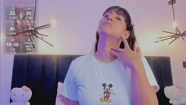 Snapshot of niia7 chatting on September 12, 2025, 7:35 pm niia7 online show from September 12, 2025, 7:35 pm