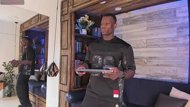Snapshot of MarcusBlack_ chatting on July 15, 2026, 12:12 pm MarcusBlack online show from July 15, 2026, 12:12 pm