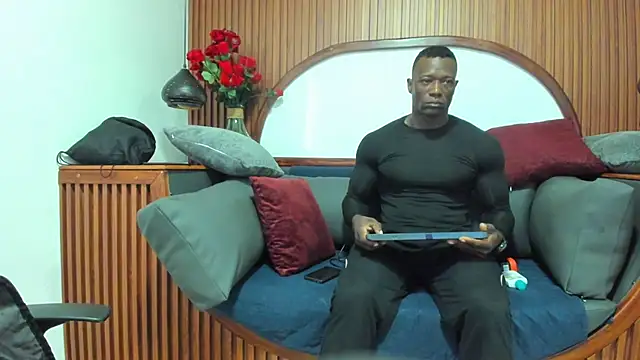 Snapshot of MarcusBlack_ chatting on November 21, 2025, 11:53 am MarcusBlack online show from November 21, 2025, 11:53 am