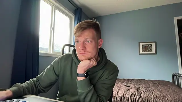 lustylyndon online show from June 12, 2026, 2:04 pm
