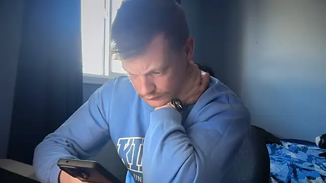 lustylyndon online show from April 28, 2026, 11:31 pm